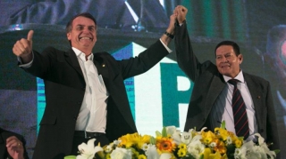Jair Bolsonaro e o vice-presidente Hamilton MourÃ£o (Foto: Futura Press)