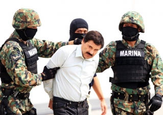 O maior traficante mexicano El Chapo Ã© preso apÃ³s duas fugas de presÃ­dios (Foto: Mario Guzman/AgÃªncia Lusa)