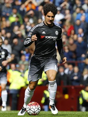 Pato tem contrato atÃ© julho com o Chelsea; TimÃ£o aceitaria reemprestÃ¡-lo (Foto: Reuters)