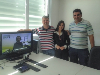 Da esquerda para direita, Prof. Davidson Passos, Anna Carolinna e  prof. Geraldo Moraes (Foto: DivulgaÃ§Ã£o)