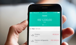 Pesquisa da Febraban apontou um crescimento de 70% nas transaÃ§Ãµes financeiras por aplicativos de celular