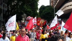 Manifestantes em Belo Horizonte (Foto: LÃ©o Rodrigues/AgÃªncia Brasil)
