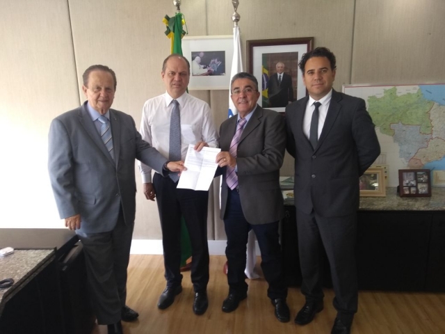 A decisÃ£o foi informada ao provedor da instituiÃ§Ã£o itabirana, Vaquimar JosÃ© Vaz, durante reuniÃ£o realizada em BrasÃ­lia