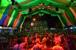 Festa ocorreu na PraÃ§a Central (Foto: Hendrigo Costa/Acom PMSGRA)