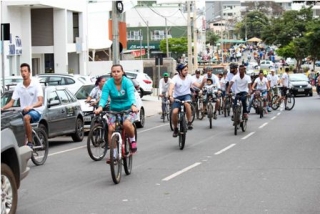 Bikeata passou pelas principais ruas do centro de Itabira (Foto: DivulgaÃ§Ã£o)