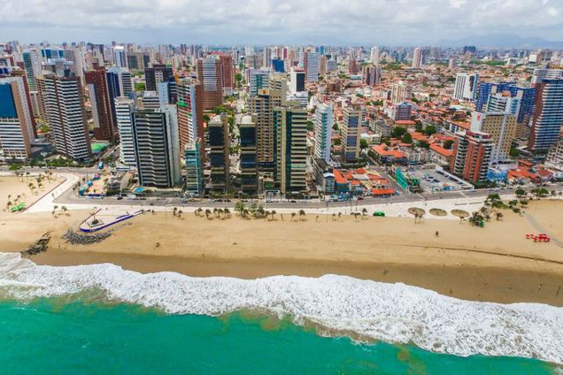 Brasil bate recorde de turistas estrangeiros no primeiro semestre de 2025