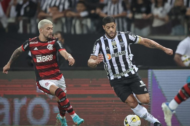 Flamengo e Atlético Mineiro duelam no Maracanã por vaga nas quartas da Copa do Brasil