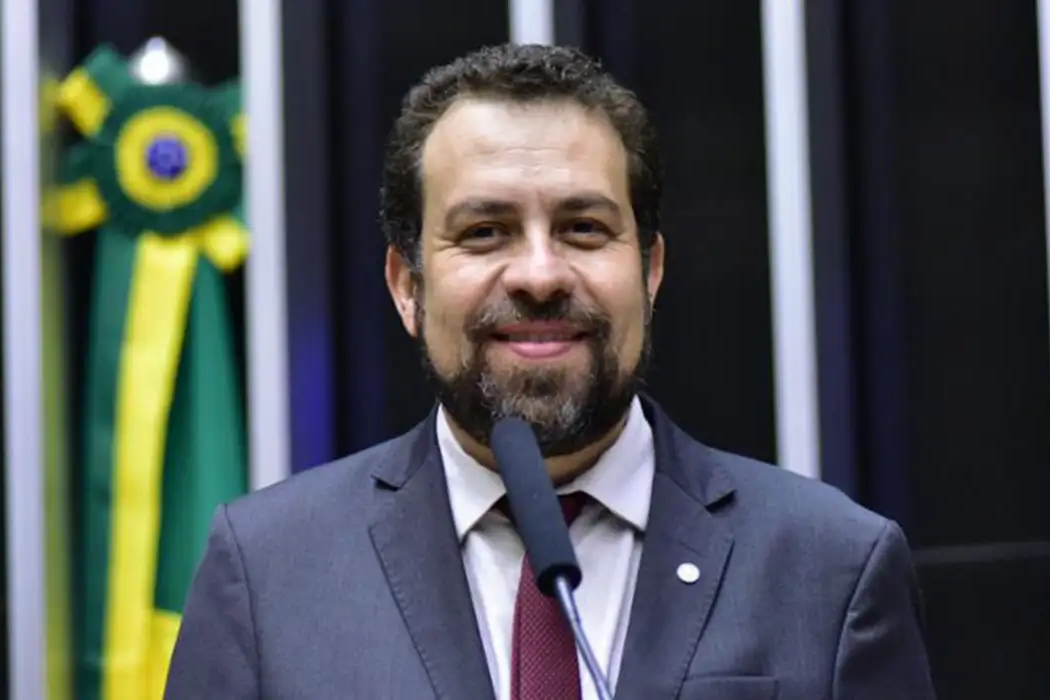 Boulos promete “levar o governo para as ruas” ao assumir a Secretaria-Geral da Presidência
