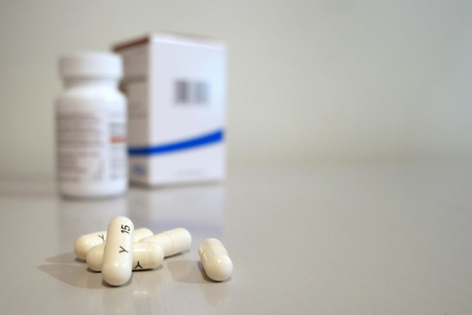 Anvisa aprova medicamento oral inédito para tratar tumores cerebrais