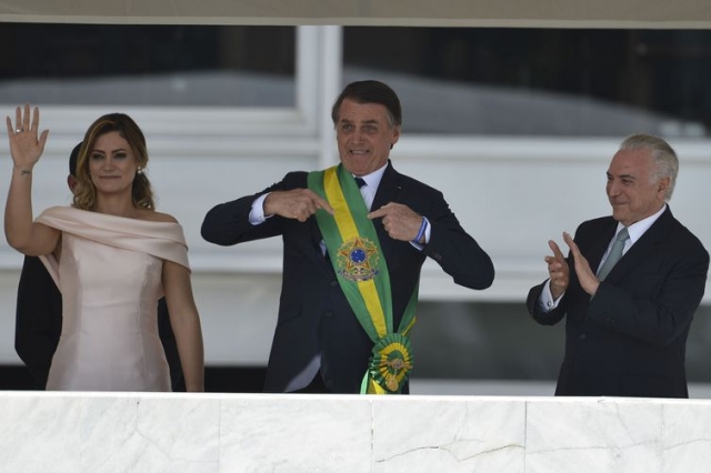 Bolsonaro recebeu a faixa de Michel Temer (Foto: Marcelo Camargo/ABr)