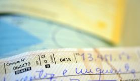 Percentual de cheques devolvidos por insuficiÃªncia de fundos ficou em 2,21%  (Foto: Arquivo/AgÃªncia Brasil)
