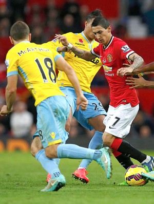 AtuaÃ§Ã£o de Di MarÃ­a contra o Crystal Palace nÃ£o agradou Louis Van Gaal (Foto: Reuters)