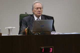 Ministro Ricardo Lewandowski acolheu as petiÃƒÂ§ÃƒÂµes dos jornalistas e determinou o cumprimento de sua decisÃƒÂ£o da ÃƒÂºltima semana (Foto: Arquivo/AgÃƒÂªncia Brasil)