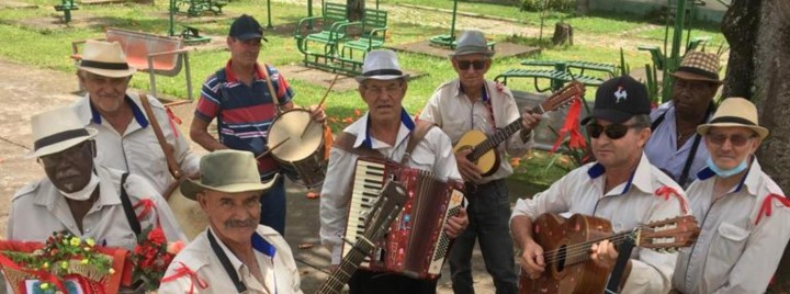 FOLIA DE REIS