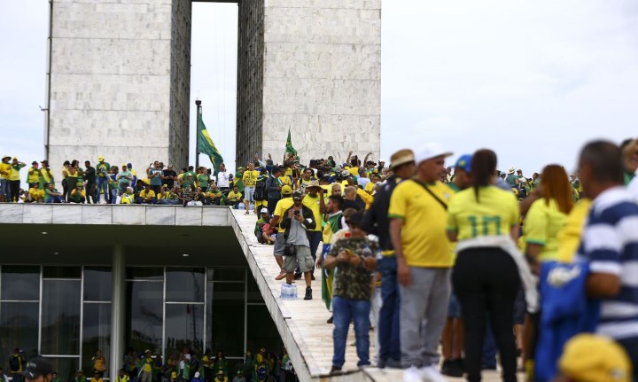 invasores em brasilia