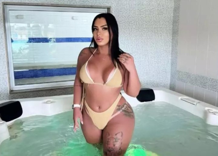 A travesti Luana se diz mulher escultural e teve três amantes traficantes no Complexo da Maré. Reprodução.