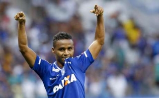 Elber marcou o gol da vitÃ³ria (Foto: Washington Alves/Light Press/Cruzeiro/DivulgaÃ§Ã£o)