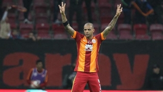 Felipe Melo comemora gol do Galatasaray na partida contra o Sivasspor, pelo Campeonato Turco (Foto: ReproduÃ§Ã£o/Facebook)