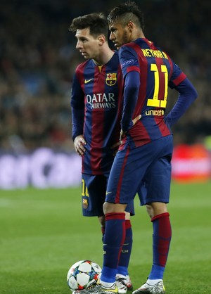 Neymar e Messi seriam alvos do PSG para substituir Ibra no ano que vem (Foto: AP)