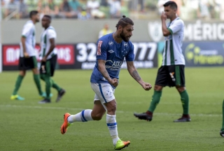 Rafael SÃ³bis anotou o Ãºnico gol da partida (Foto: Washington Alves/Cruzeiro)