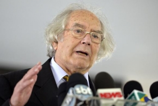 Antes  de  ir para  o  Senado,  PÃ©rez  Esquivel  deu  entrevista  no  PalÃ¡cio  do  Planalto (Foto: JosÃ© Cruz/AgÃªncia Brasil)