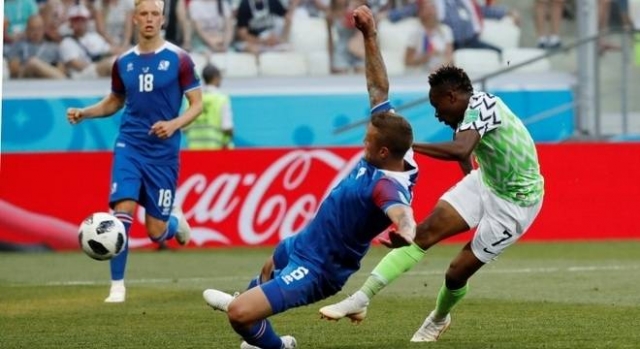Musa fez dois gols e foi o grande destaque da NigÃ©ria contra a IslÃ¢ndia (Foto: Reuters)