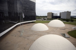 Tribunal Superior Eleitoral recebeu 20 pedidos de registro de candidaturas avulsas Ãƒ  presidÃƒÂªncia da RepÃƒÂºblica, mas 18 nÃƒÂ£o tÃƒÂªm filiaÃƒÂ§ÃƒÂ£o partidÃƒÂ¡ria (Foto: JosÃƒÂ© Cruz/AgÃƒÂªncia Brasil)