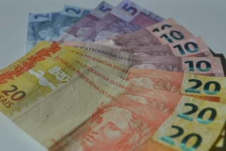 O saldo negativo da poupanÃ§a em 2015 chegou a R$ 53,567 bilhÃµes (Foto: Marcello Casal/Agencia Brasil)