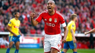 LuisÃ£o tem 35 anos e Ã© um dos Ã­dolos do time do Benfica (Foto: Reuters)