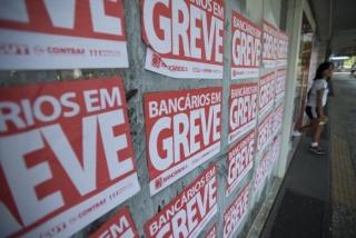 BancÃ¡rios entram em greve por tempo indeterminado (Foto: Marcelo Camargo/AgÃªncia Brasil)