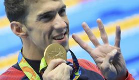 Phelps vence 200m medley pela quarta vez consecutiva e chega a 22 ouros (Foto: Dominic Ebenbichler/Reuters)