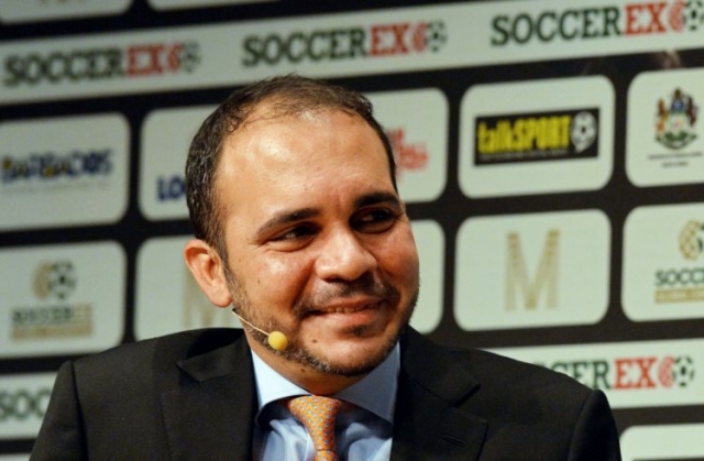 Ali bin Al Hussein anunciou nesta terÃ§a-feira que vai candidatar-se Ã  presidÃªncia da FIFA (Foto: PAUL ELLIS/AFP)