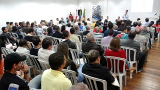 Cerca de 200 pessoas participaram da reuniÃ£o e no final todos tiveram a oportunidade de apresentar as suas reivindicaÃ§Ãµes (Foto: JoÃ£o Felipe Lolli/Prefeitura de Mariana)