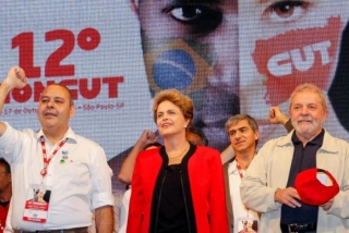 Ao discursar na abertura do 12Âº Congresso da CUT na noite dessa terÃ§a-feira (13), no PalÃ¡cio das ConvenÃ§Ãµes do Anhembi, zona Norte de SÃ£o Paulo, a presidenta Dilma Rousseff criticou os que querem o seu impeachment (Foto: Roberto Stuckert Filho/PresidÃªncia da RepÃºblica)