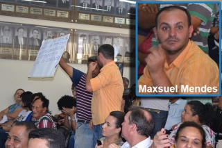 Momento em que o tesoureiro do PRB, Maxsuel Mendes, ameaÃƒÆ’Ã‚Â§a o manifestante.