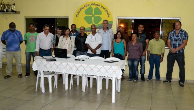 ColigaÃƒÂ§ÃƒÂ£o RenovaÃƒÂ§ÃƒÂ£o e IndependÃƒÂªncia lanÃƒÂ§a chapa completa com 34 nomes.