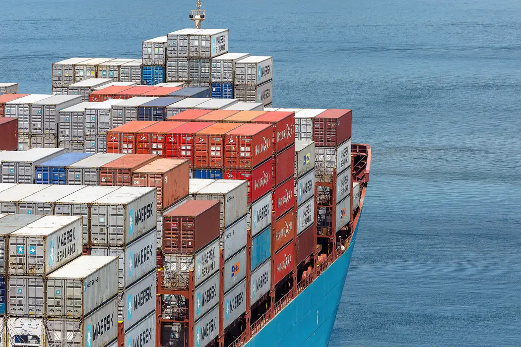 Exportações brasileiras batem recorde em outubro e compensam impacto do tarifaço dos Estados Unidos