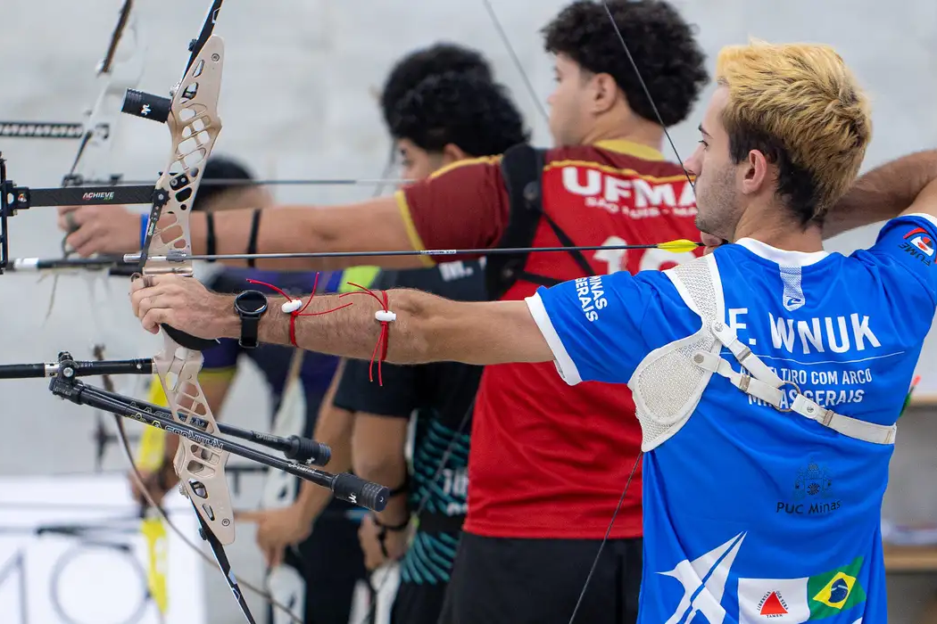 Mineiro Fábio Klier conquista ouro no tiro com arco nos JUBs e mira Olimpíadas