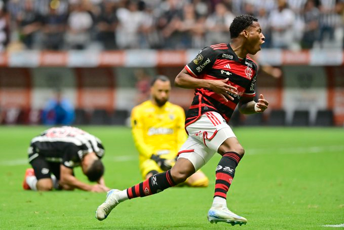 Flamengo vence Atlético-MG e fica com título da Copa do Brasil