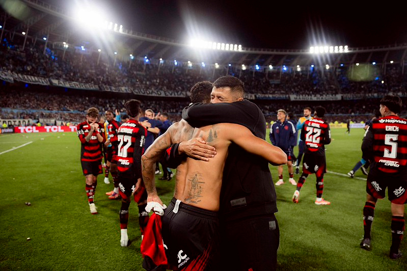 Flamengo mostra força, empata com o Racing e avança à final da Libertadores