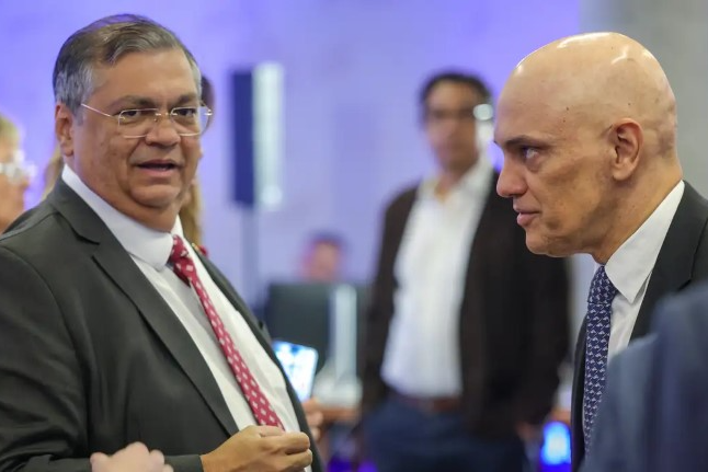 Flávio Dino defende Moraes após críticas dos EUA