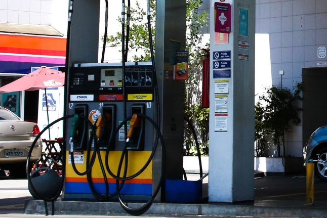 IPCA: preço do combustível impactou alta recorde da inflação oficial