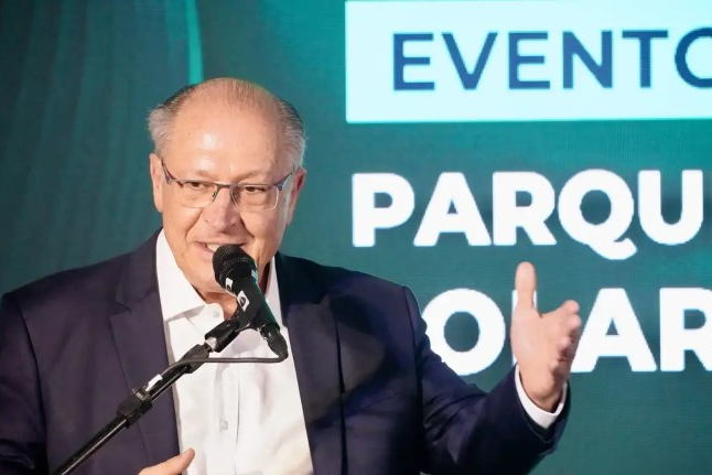 Nova tarifa dos EUA sobre aço preocupa governo brasileiro e indústria