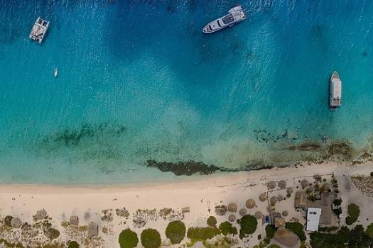 Minas fecha cooperação turística com Curaçao, no Caribe
