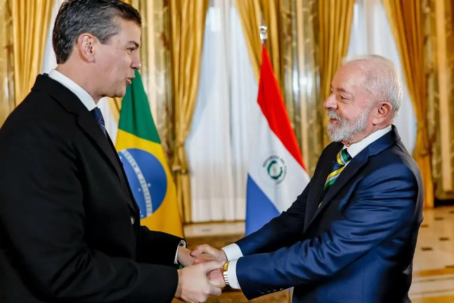 Lula e Peña discutem espionagem da Abin e retomam negociações sobre Itaipu