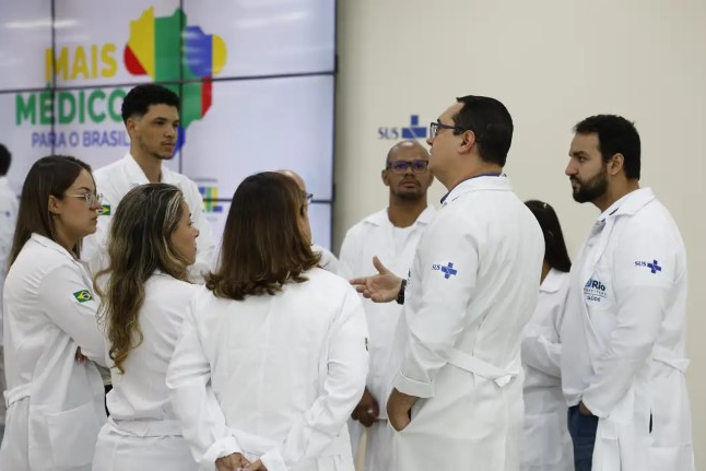 Governo amplia Mais Médicos com reforço de 1,5 mil profissionais em todo o país