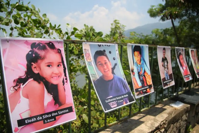 Memorial no Rio volta a exibir fotos de crianças vítimas de bala perdida