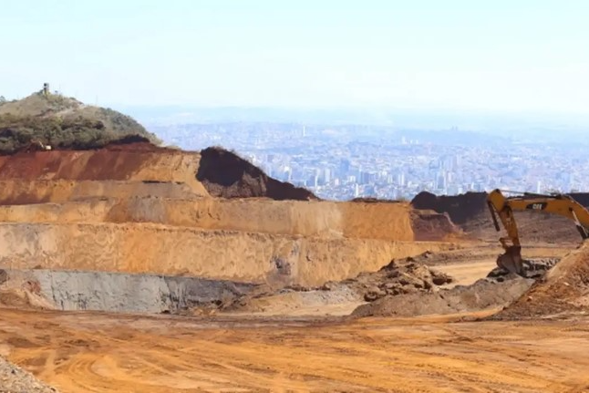 Acordo põe fim às atividades de mineradora em cartão postal de BH