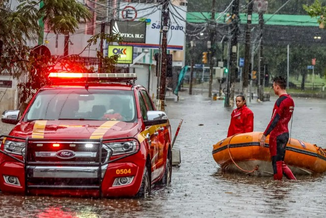 Número de mortes em desastre climático no RS sobre para 171