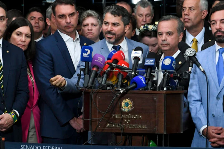 A PEC DA BANDIDAGEM